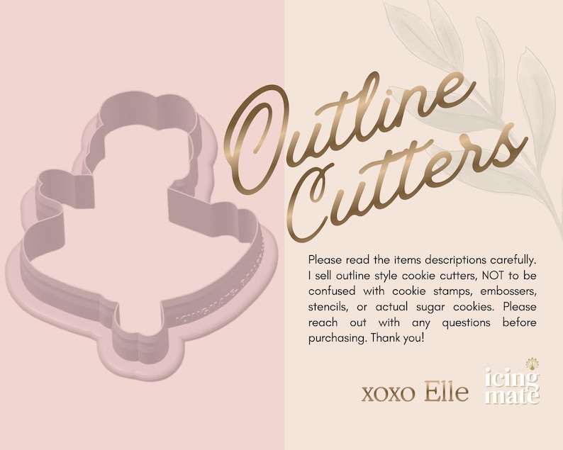 Pu&ograve; includere: Un tagliabiscotti in plastica rosa a forma di testa e spalle di donna. Le parole "Outline Cutters" sono in oro. Il testo sul lato destro dell'immagine dice: "Si prega di leggere attentamente le descrizioni degli articoli."