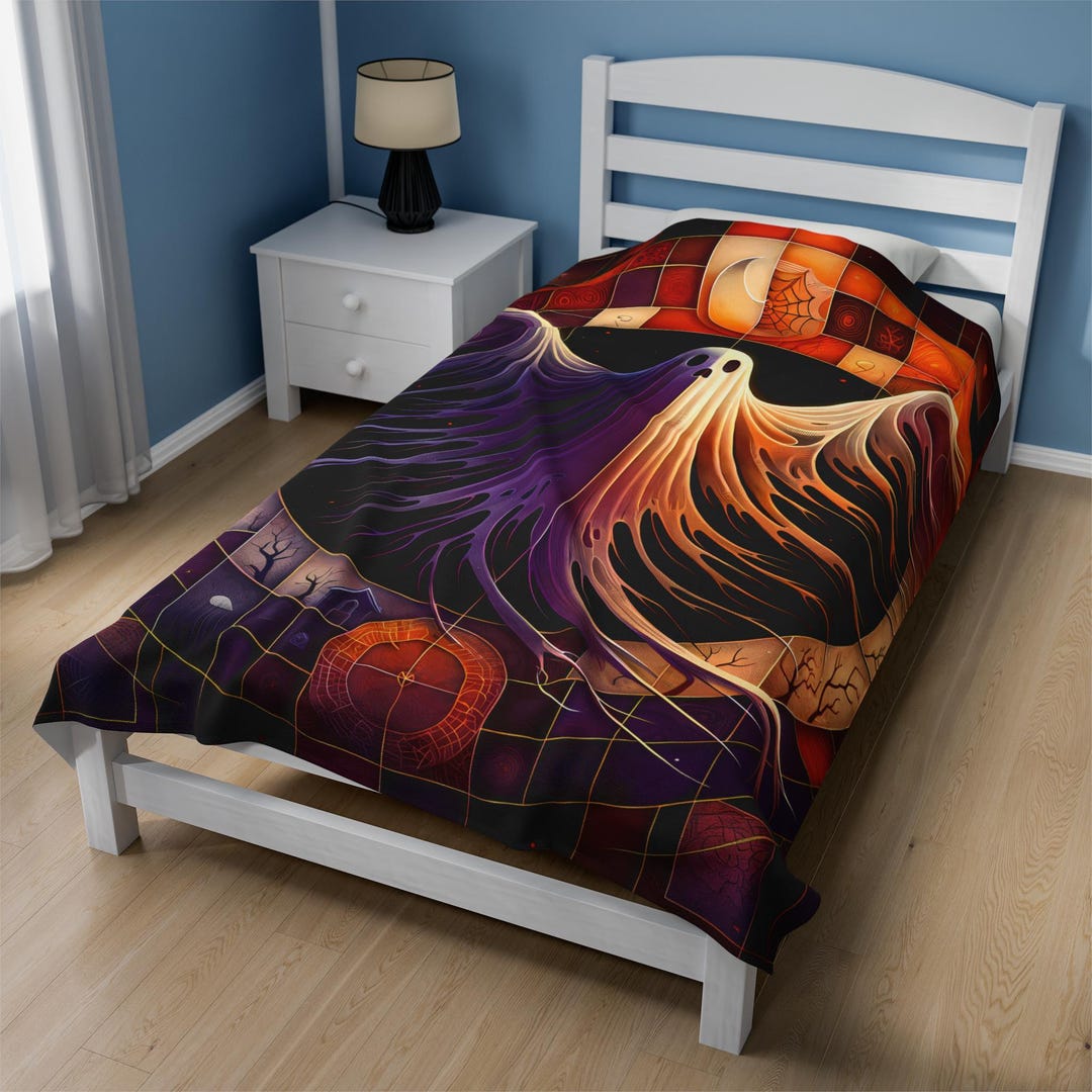 Ghostly Gathering Quilted Blanket NCU0VL650