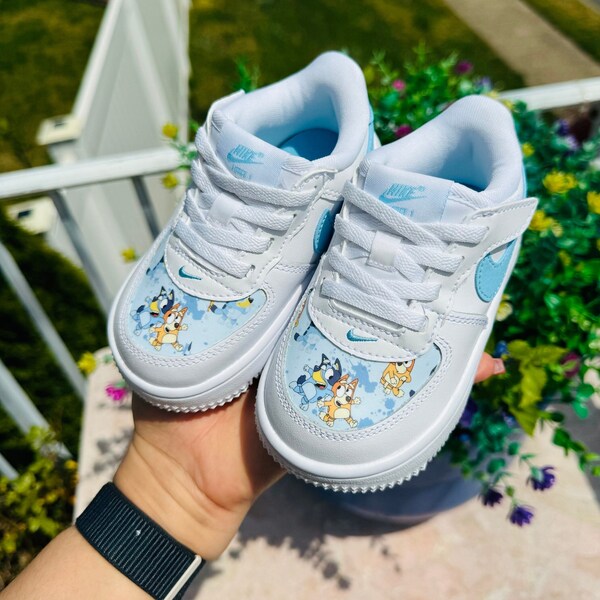 Niños pequeños bluey y bingo Nikes Force 1 low easyon