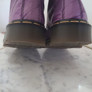 Vintage Pair of Womens DR. Martens Purple with Paint Stroke Accents Leather Boots in size UK 7 US 9 England Rare Like New Condition image 9