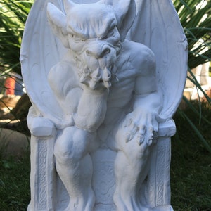 Polyurethan flexible Form mit einem Kunststoffrahmen &#39;&#39;Wasserspeier&#39;&#39;