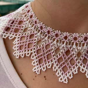 Ukrainskt Sylyanka-fröpärlhalsband i rosa handgjort Pärlhalsband Traditionella smycken till vyshyvanka