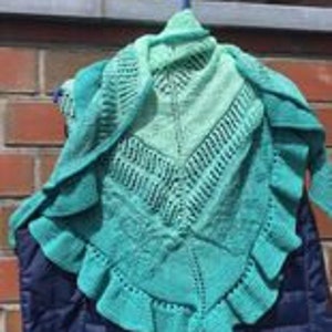 Cloth, shoulder scarf, triangular scarf, crocheted, handmade, self-made