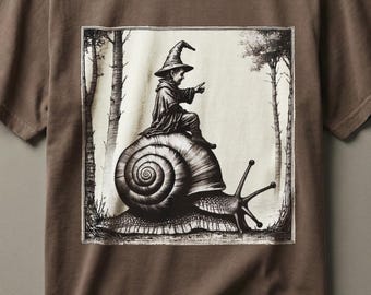 Camiseta de colores cómodos con diseño de mago montando caracol, fantasía oscura, extraña, divertida y desquiciada