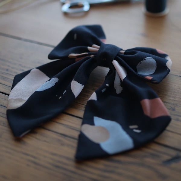 Black pebble pattern hair bow | Autumn winter hair accessory | Cute gift