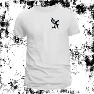 Seventh FallロゴTシャツ - ミニマルなグラフィックTシャツ