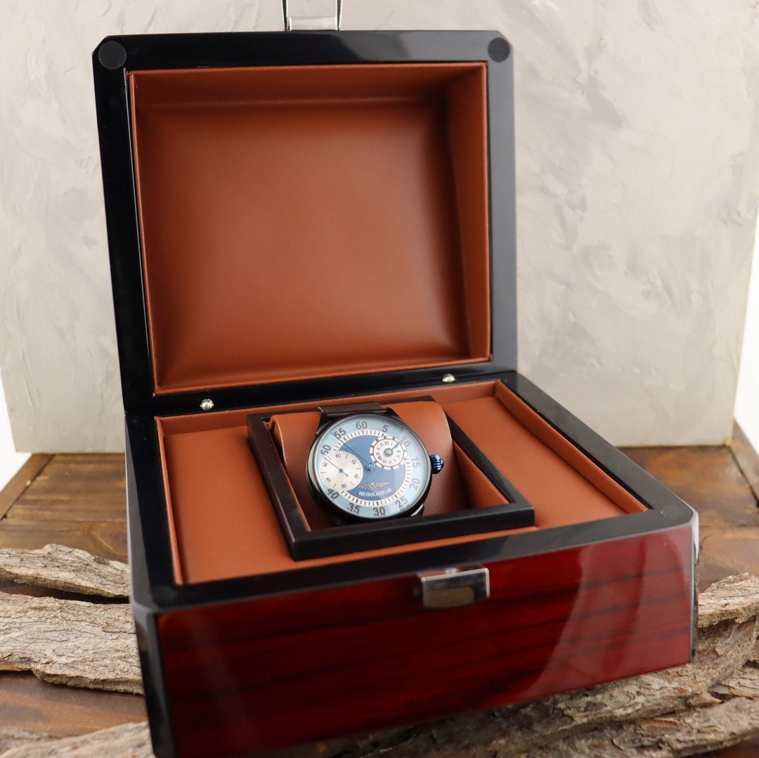Boxed Watch. the Watch is in a Gift Box. Men's Watches. Men's Jewelry. Vintage Gift. Exclusive