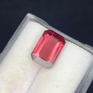 Keine Hitze 2,65 Ct Rhodolith Granat Aus Afrika 9.3x6.4x3.8 mm Smaragdschliff