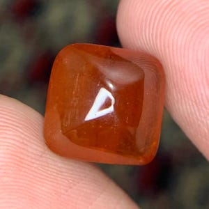 Eye catching 10.95 carats Spassertite garnet sugaloaf cab from Africa | 11.7x11.6x6.7mm