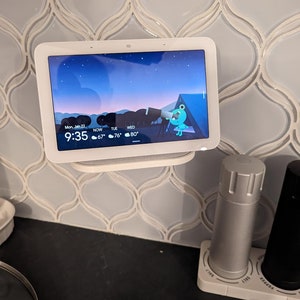 Google Nest Hub Outlet Mount