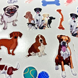 Feuille d'autocollants sur le thème des amoureux des chiens