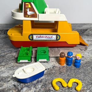 Vintage Fisher Price Little People 932 Play Family FERRY BOAT 100% COMPLETE and Accurate - Beautiful People and Parts and Ramp