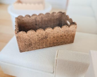 Dollhouse Miniature Scalloped Basket, Faux Stained Dollhouse Basket, Mini Decor, Dollhouse Accessories, Mini Scalloped Basket, 1:12 Scale