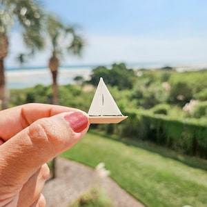 Dollhouse Miniature Sailboat, 1:12 Scale Mini Boat, Mini Beach Decor, Dollhouse Sailboat, Dollhouse Decor, Mini Decor