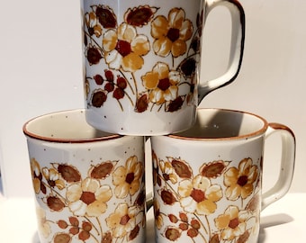 Vintage Coffee Mugs, Ceramic Daisy Coffee Mug, Vintage Set Made in Japan, Gift for Her or Him, Home Cottage Drinkware