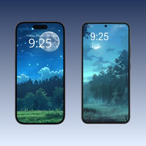Op de afbeelding: Twee smartphone-schermen die een nachtelijke bos sc&egrave;ne tonen met een volle maan en sterren. De tijd op het scherm is 9:25. Het bovenste scherm toont de datum vrijdag 23 september. Het onderste scherm toont de provider T-Mobile.