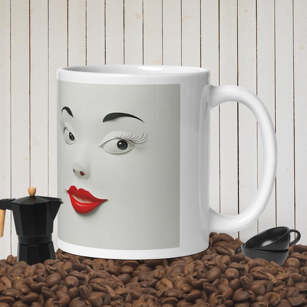 Face mug smiles, women. It is an excellent gift for moms or anyone who shows a little smile on your mug.