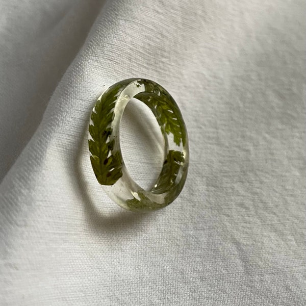 Real Fern Ring Natural Epoxy Resin Jewelry Delicate minimalist Ring Valentines Day Gift for Her Nature Bridal Birthday Anniversary Wedding