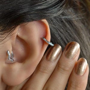 Mini-oorbel steenachtige ster, traguspiercing, helix kraakbeenoorbel zilverkleur