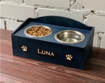 Personalised dog bowl stand made of natural wood, an excellent choice for both small and large dog beads, a perfect addition to any interior