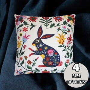 Funda de almohada de lanzamiento de conejo de arte popular escandinavo, diseño de patrón floral, linda funda de cojín decorativo Cottagecore, decoración del hogar del conejito de Pascua