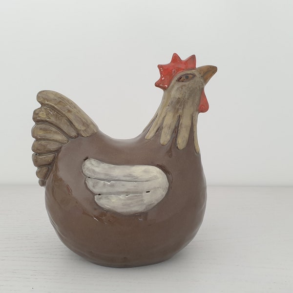 sculpture céramique poule marron