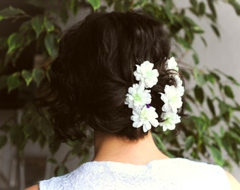 Floral bridal hair pins. White fancy flowers hair pins set of 7 for bridal hairstyle. Floral bridal hair piece. Wedding hair accessories.