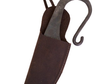Hand-forged Viking knife with leather sheath