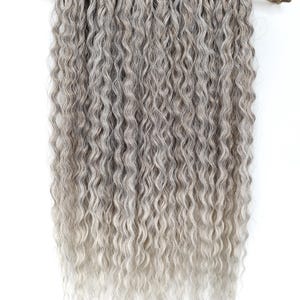 Ombre grey сurly dreads Ash gray to white blonde ombre synthetic crochet dreads extensions DE dreads grey waves Ash blonde extensions dreads