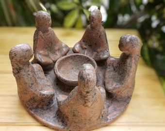 Ancestral Clay Circle with Sitting Women for Incense Burning - Various Sizes - Ideal for Meditation and Ceremonies, Represents Healing Tradi