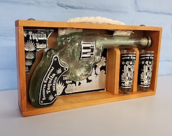Mexican Gift Set – Gun-Shaped Liquor Bottle with 2 Shot Glasses in Wooden Box, Vintage Tequila Gift for Him