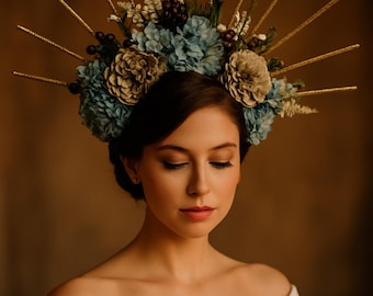Blue and Beige Floral Halo Crown with Golden Rays – Handmade Headpiece for Weddings, Photoshoots & Festivals