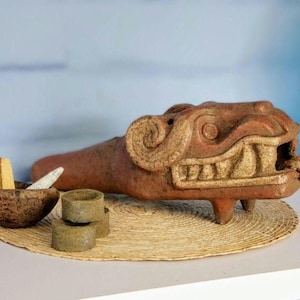 Bruciatore di copale Quetzalcoatl - Ciotola per incenso in argilla ancestrale fatta a mano e porta palo santo | Decorazione spirituale messicana, regalo a forma di animale di potere