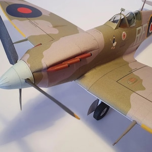 Kit de PaperCraft: avión Supermarine Spitfire, modelo de papel 3D, kit de manualidades, planos en PDF para hacer uno mismo, plantilla de papel, rompecabezas, decoración