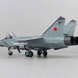 Kit de PaperCraft: avión MiG-31 Foxhound, modelo de papel 3D, kit de manualidades, planos en PDF para imprimir, cortar y hacer manualidades de papel, plantilla, pasatiempo, rompecabezas, decoración