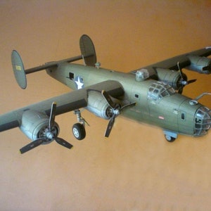 Kit de PaperCraft, avión B-24 Liberator, modelo de papel 3D, kit de manualidades, planos en PDF para imprimir, cortar y pegar, plantilla de manualidades de papel para bricolaje, pasatiempo, rompecabezas, decoración