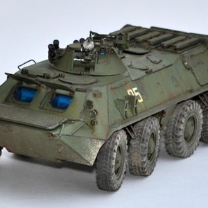 PaperCraft BTR-70 Gepanzerter Personentransporter 3D Papiermodell Bausatz PDF-Pläne zum Drucken DIY Papier Handwerk Vorlage für Hobby Puzzle Dekor