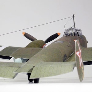 Kit de PaperCraft Pe-2 Pawn Buck, avión, modelo de papel 3D, kit de manualidades, planos en PDF para imprimir y plantilla de manualidades de papel para bricolaje, pasatiempo, rompecabezas, decoración