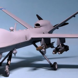 Kit de PaperCraft Reaper Drone, kit de manualidades con modelos de papel 3D, planos en PDF para imprimir, cortar y pegar, plantilla de manualidades de papel para bricolaje, pasatiempo, rompecabezas, decoración