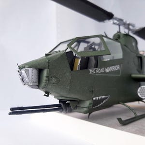 Kit de PaperCraft Helicóptero Cobra Bell Ah-1, modelo de papel 3D, kit de manualidades, planos en PDF para imprimir, cortar y hacer manualidades de papel, plantilla, pasatiempo, rompecabezas, decoración