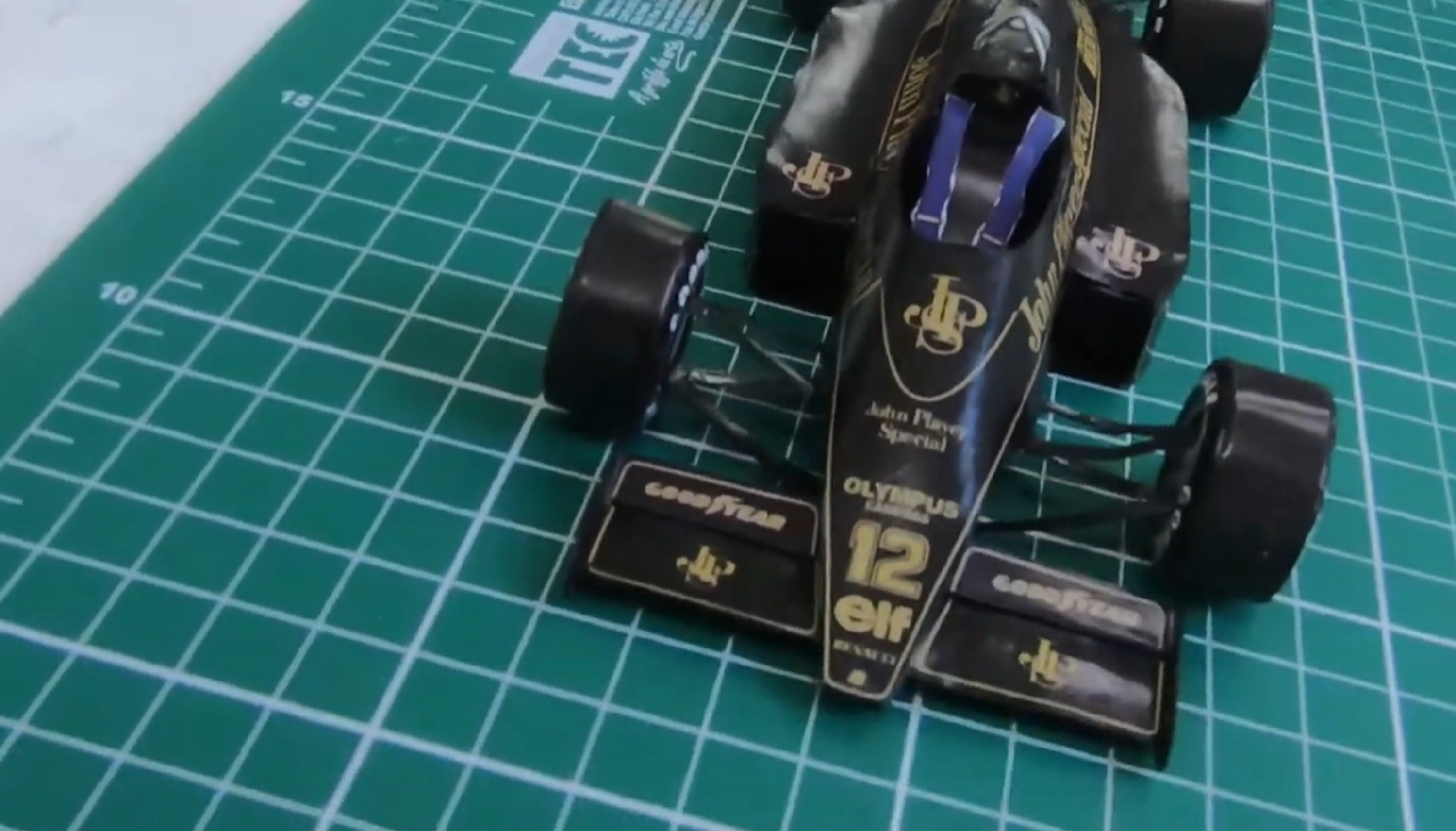 Papercraft Kit F1 Lotus 95T Race Car 3d Paper Model Crafting Kit PDF ...