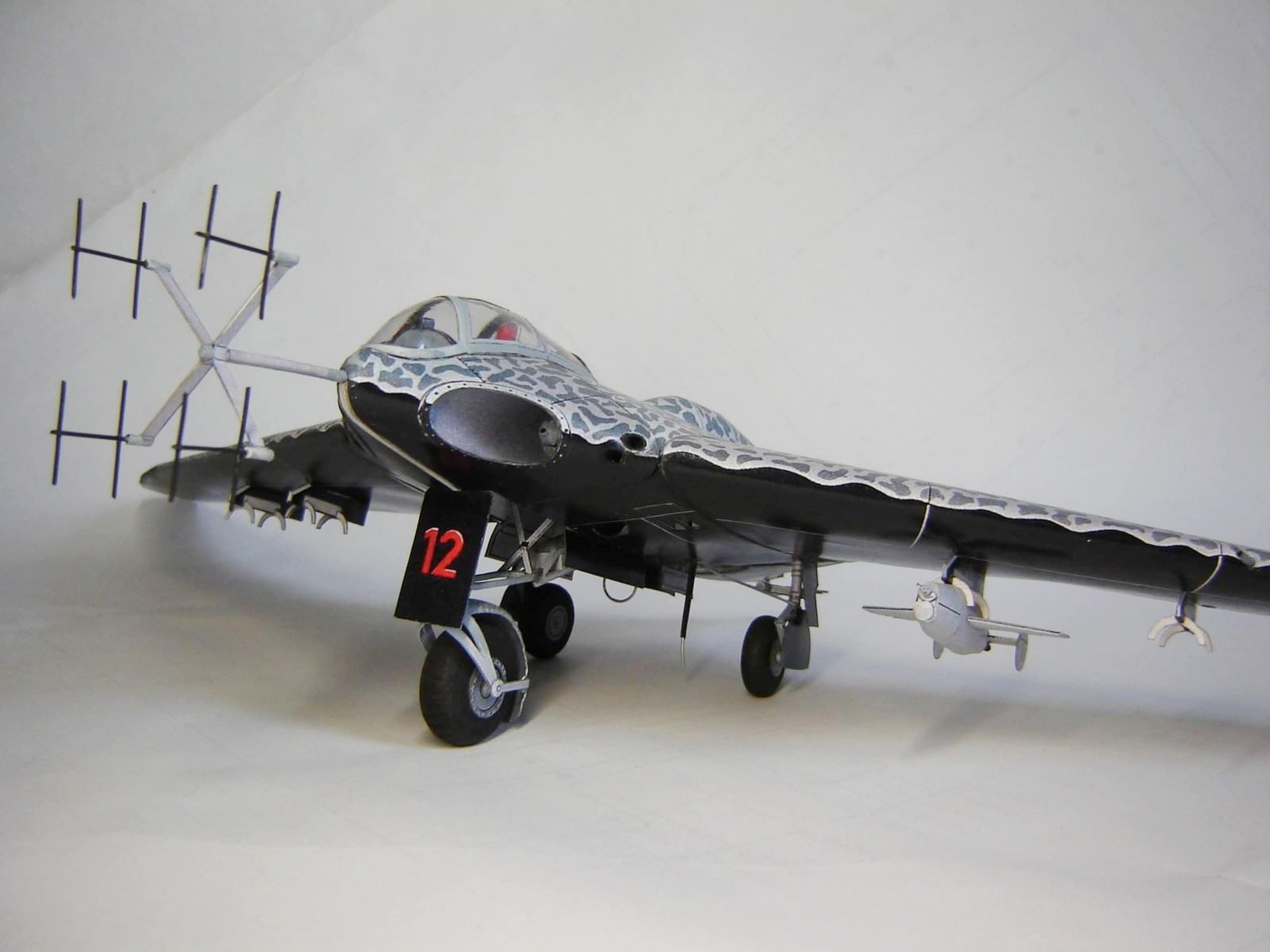 ペーパークラフトキット Ho 229 爆撃機 飛行機 3Dペーパーモデル