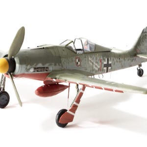 Avión Focke-Wulf Fw 190 D-9, kit de manualidades con modelos de papel 3D, planos en PDF para imprimir y plantillas de manualidades de papel, rompecabezas, decoración, etc.
