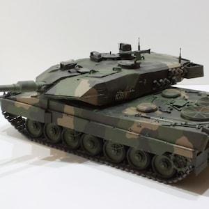 PaperCraft Leopard 2A5 Panzer 3D Papiermodell Bastelset PDF-Pläne zum Ausdrucken & DIY Papiermodell für Hobby Puzzle Dekor