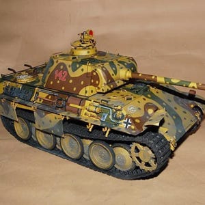 Kit de PaperCraft: Tanque Panther, modelo de papel 3D, kit de manualidades, planos en PDF para imprimir, cortar y pegar, plantilla de manualidades de papel para bricolaje, para decoración de rompecabezas y pasatiempos.
