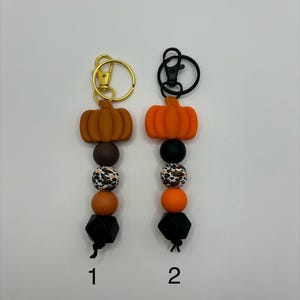 Handmade Silicone Beaded Pumpkin Keychain - Halloween Beaded Keychains - Halloween Bag Accessories - Cute Keychains