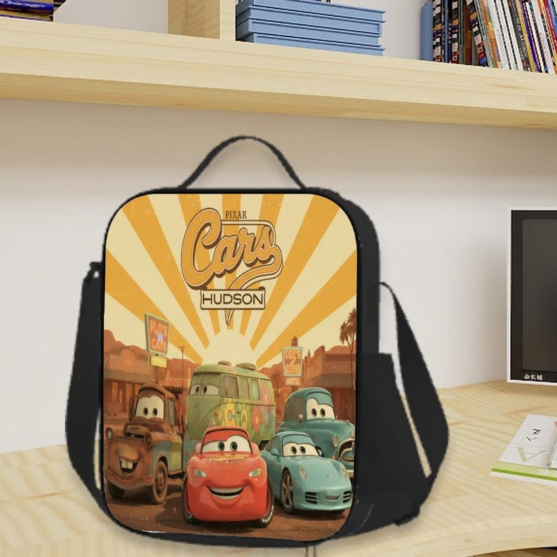 Bolsa isotérmica personalizada de Rayo McQueen de Disney Cars, caja de Radiator Springs imagen 2