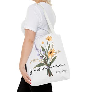 Personalized Grandma Tote Bag: Custom Name Floral Gift