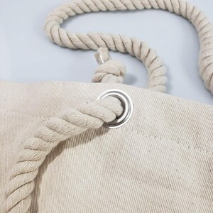 a close up of a rope on a bag