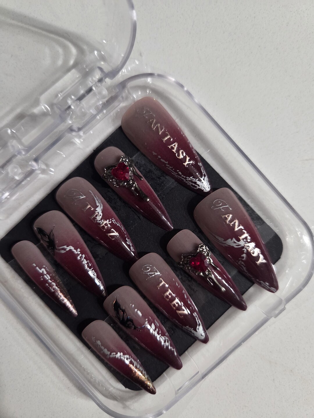 ATEEZ アチズ ホンジュン トレカ ネイル ATEEZ アチズ ホンジュン ネイルトレカ シルバー - メルカリ